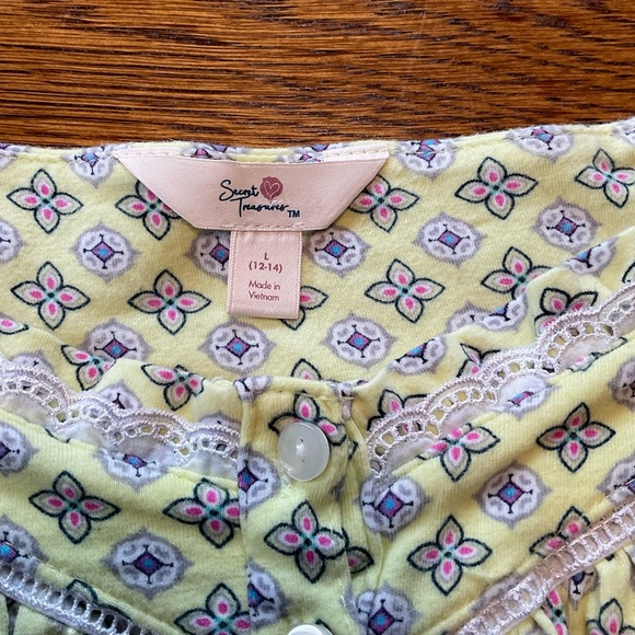 Sale 2 for $8 Secret Treasures Sleeveless Square Neckline Nightgown - Picture 3 of 13